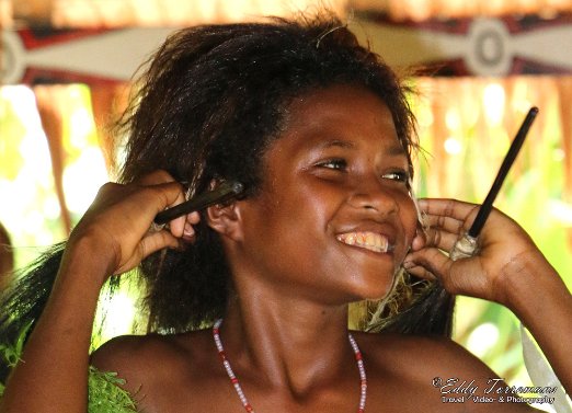 Alotau Many tribes in the isolated mountainous interior have little contact with one another, let alone with the outside world, and live within a non-monetarised...